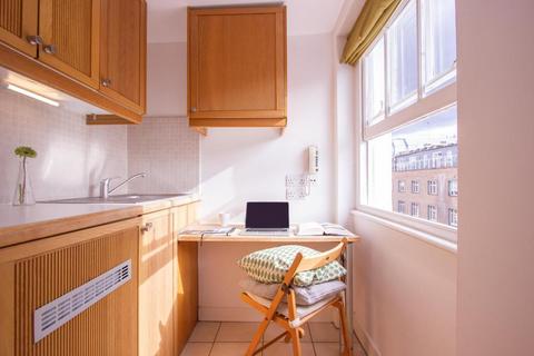 Studio to rent, North Gower Street, Euston, London, NW1