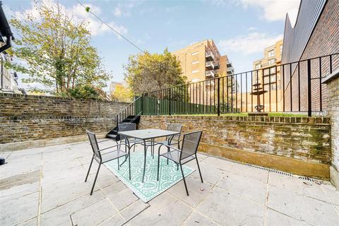 Flat 1, 2 Mattock Lane, London, W5 5BG