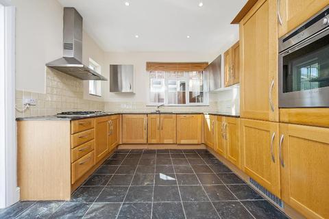 3 Arlington Road, Richmond, TW10 7BZ