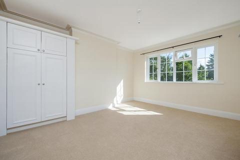 3 Arlington Road, Richmond, TW10 7BZ