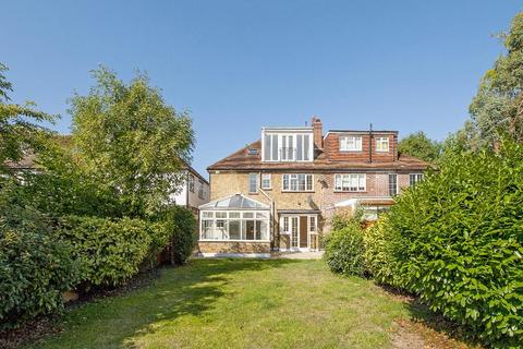 3 Arlington Road, Richmond, TW10 7BZ