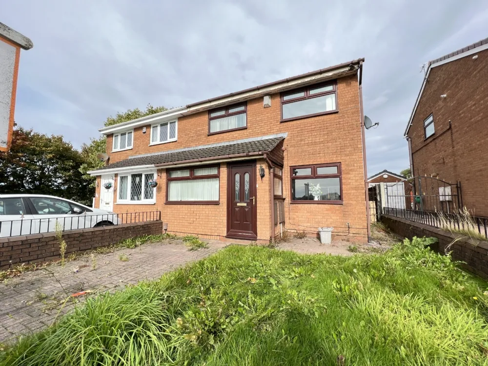 Welwyn Close, St. Helens, Merseyside, WA9 5HL 3 bed semidetached house