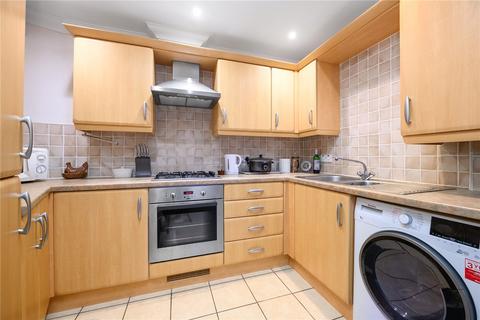 2 bedroom apartment to rent, Park Rise, Leatherhead, KT22