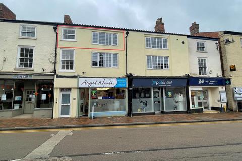 2 bedroom flat to rent, Queen Street, Market Rasen, LN8