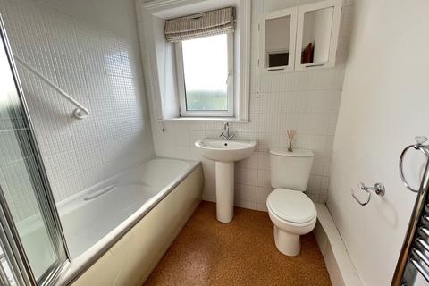 47 Bradshaw Lane, Halifax, HX2 9XD