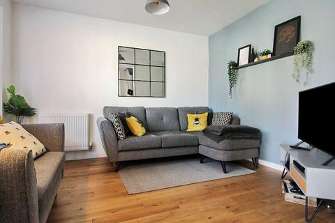 1 bedroom apartment to rent, Mill Terrace, Elisabeth Gardens