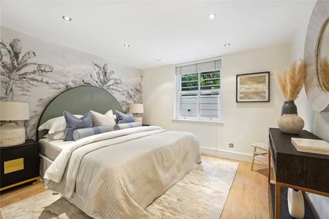 2 bedroom flat to rent, Nevern Place, Earls Court, London