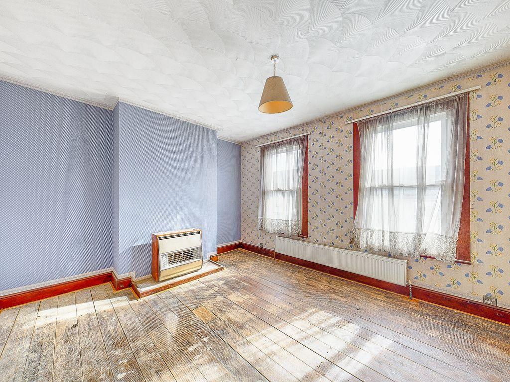 Bedroom 1 (Double)
