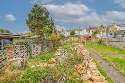 101 Weston Road, Rochester, ME2 3HB
