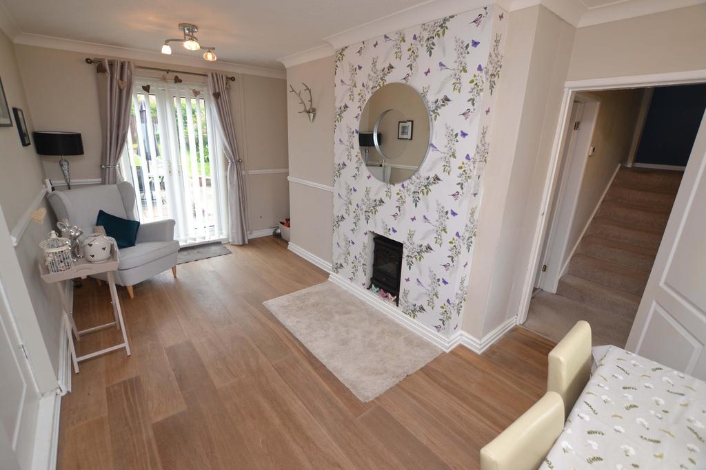 b Avenue, Westlea, Seaham, Co. Durham, SR7 2 bed semidetached house £650 pcm (£150 pw)