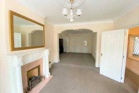 7 bedroom semi-detached house to rent, Dymoke Road Hornchurch RM11 1AA