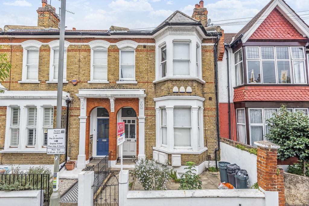 Rowfant Road, Balham 2 bed flat £700,000