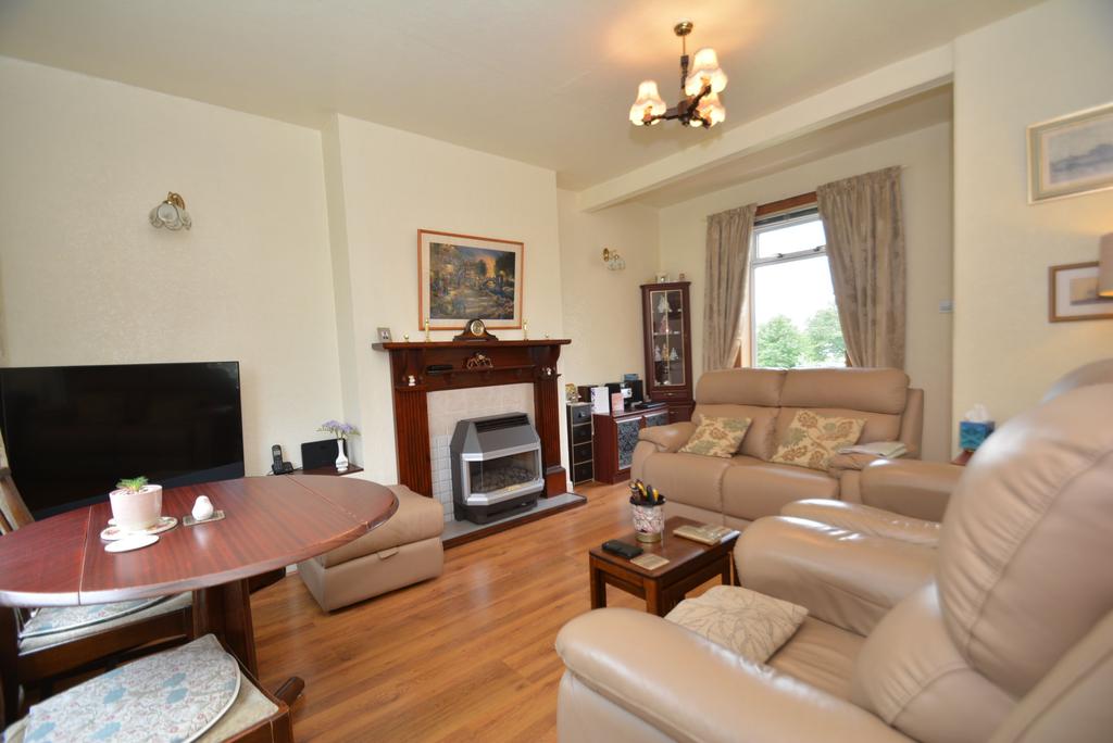 15 Monksbridge Avenue, GLASGOW, G13 2LG 1 bed semidetached house £