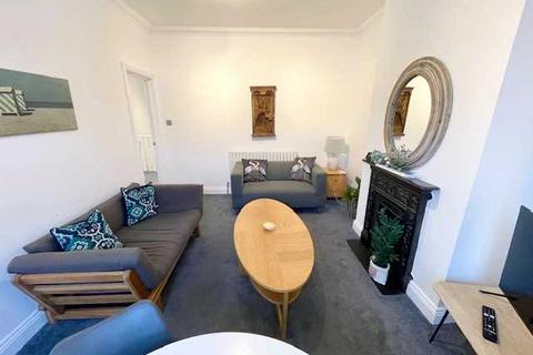 2 bedroom apartment to rent, Connaught Terrace, Hove