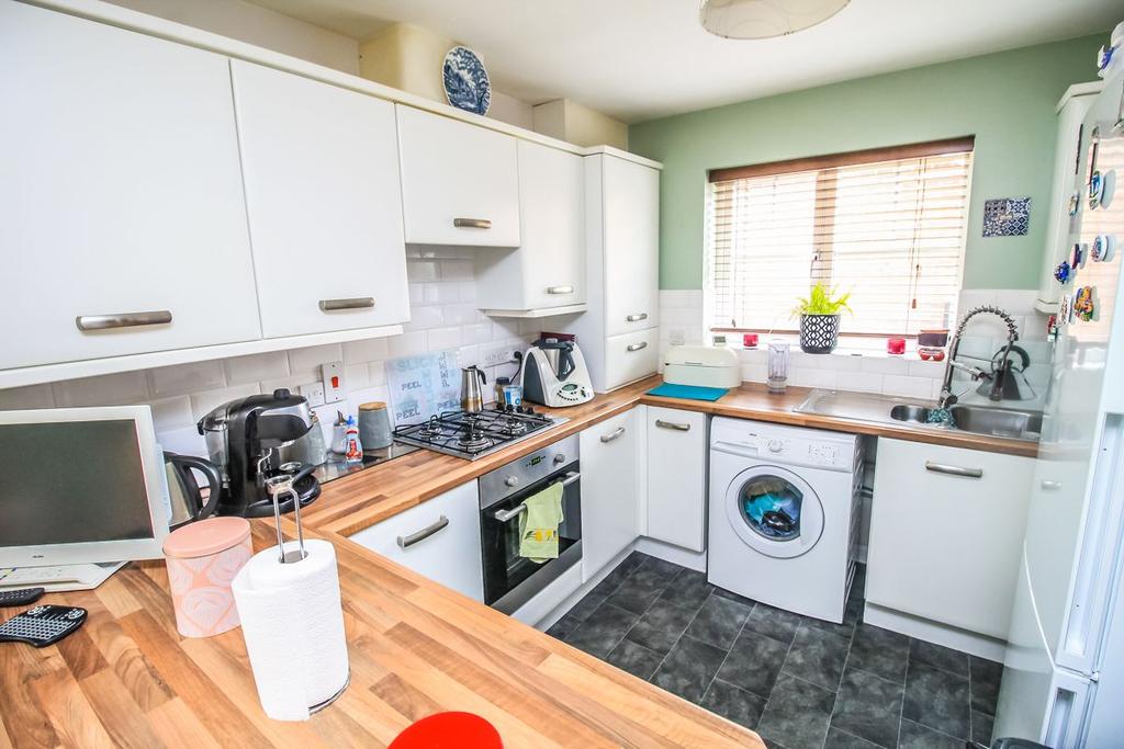 Kentmere, Albany, Washington, Tyne... 3 bed semidetached house £175,000