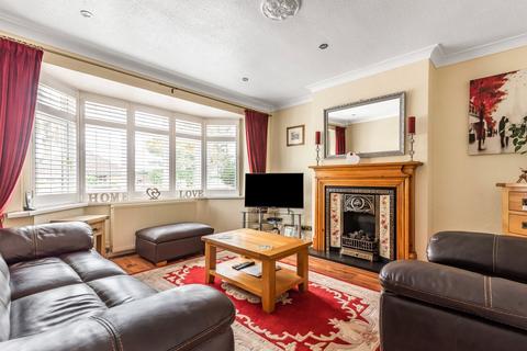 20 Mount Pleasant Close, Lightwater, GU18 5TP