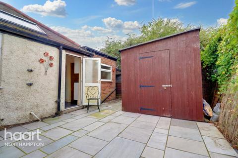 15 Claughton Road, Northampton, NN4 8AF