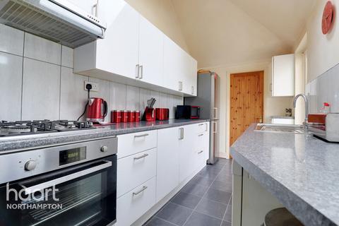 15 Claughton Road, Northampton, NN4 8AF