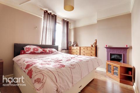 15 Claughton Road, Northampton, NN4 8AF