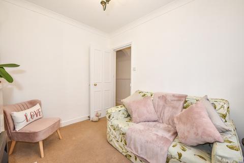 3 bedroom terraced house to rent, Cathedral View, Canon Street