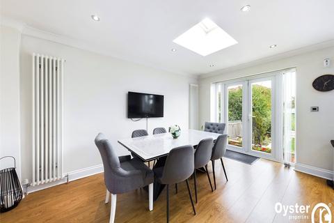 37 Coledale Drive, Stanmore, HA7 2QE