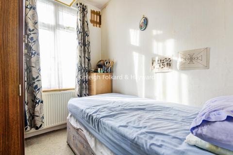 167 Bellingham Road, London, SE6 1EQ