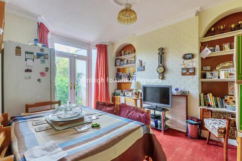 167 Bellingham Road, London, SE6 1EQ