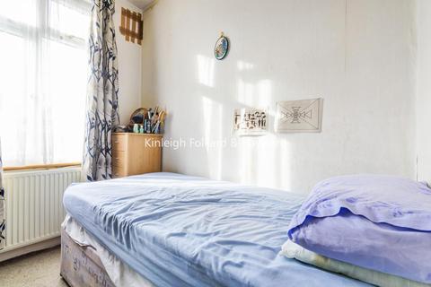 167 Bellingham Road, London, SE6 1EQ