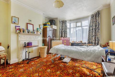 167 Bellingham Road, London, SE6 1EQ