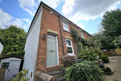 Godalming GU7
