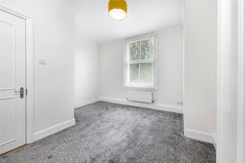 2 bedroom flat to rent, Cavendish Road, Brondesbury, London, NW6