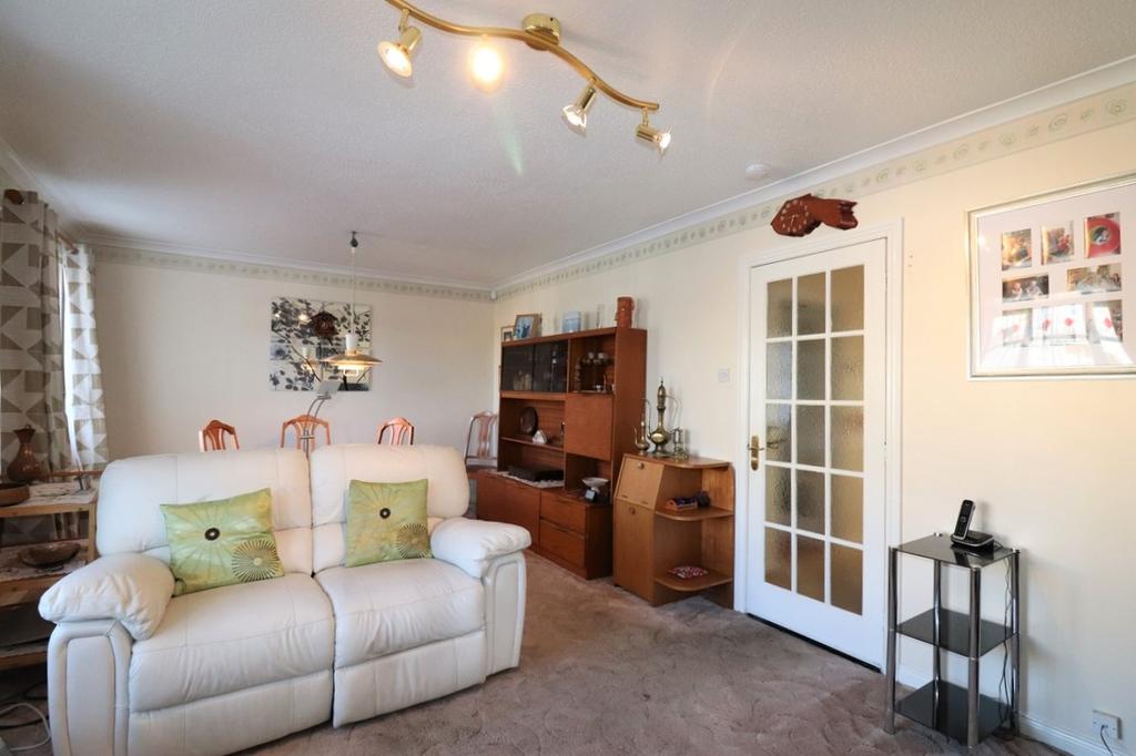 Birkdale Park, Armadale EH48 2 bed detached bungalow £195,000
