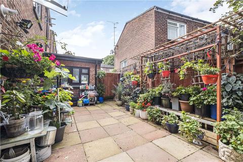 4 bedroom end of terrace house for sale - Dyers Lane, London, SW15