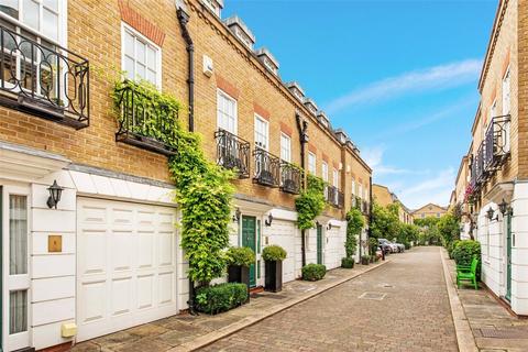 2 bedroom mews to rent, Farrier Walk, Chelsea SW10