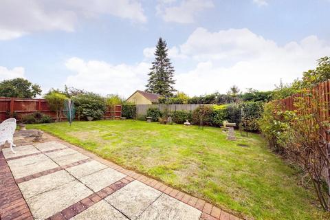 2 Browns Close, Moulton, Northampton, NN3 7AQ