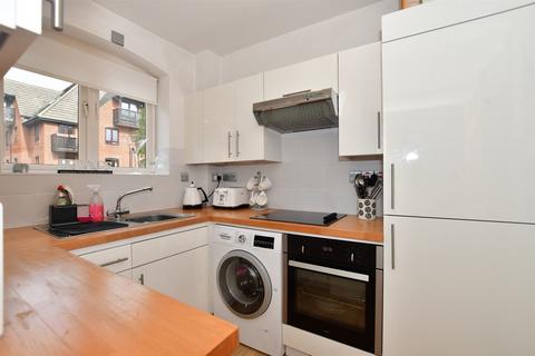 1 bedroom flat for sale, Epping New Road, Buckhurst Hill, Essex