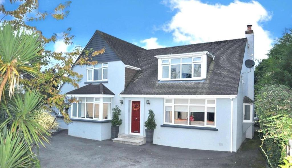 Bickington Road, Barnstaple, EX31 2JG 4 bed detached house for sale £