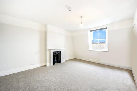 Studio to rent, Cranley Gardens, London, SW7