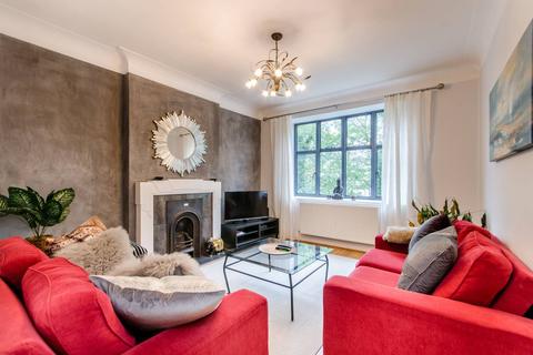 2 bedroom flat for sale - Princes Court, Kilburn, London, NW2
