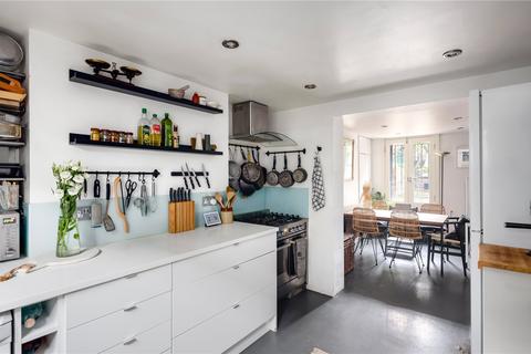 9 Matlock Street, London, E14 7NN