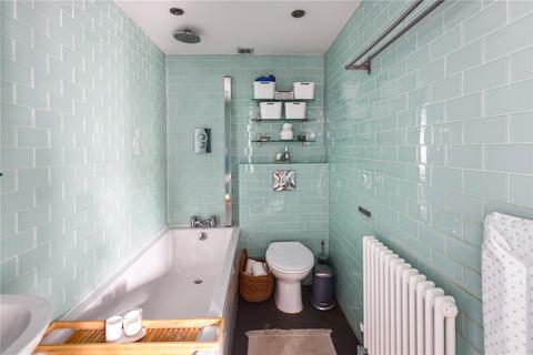 9 Matlock Street, London, E14 7NN