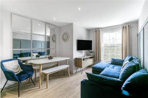 2 bedroom apartment for sale, High Street, Hampton Hill, Hampton, TW12