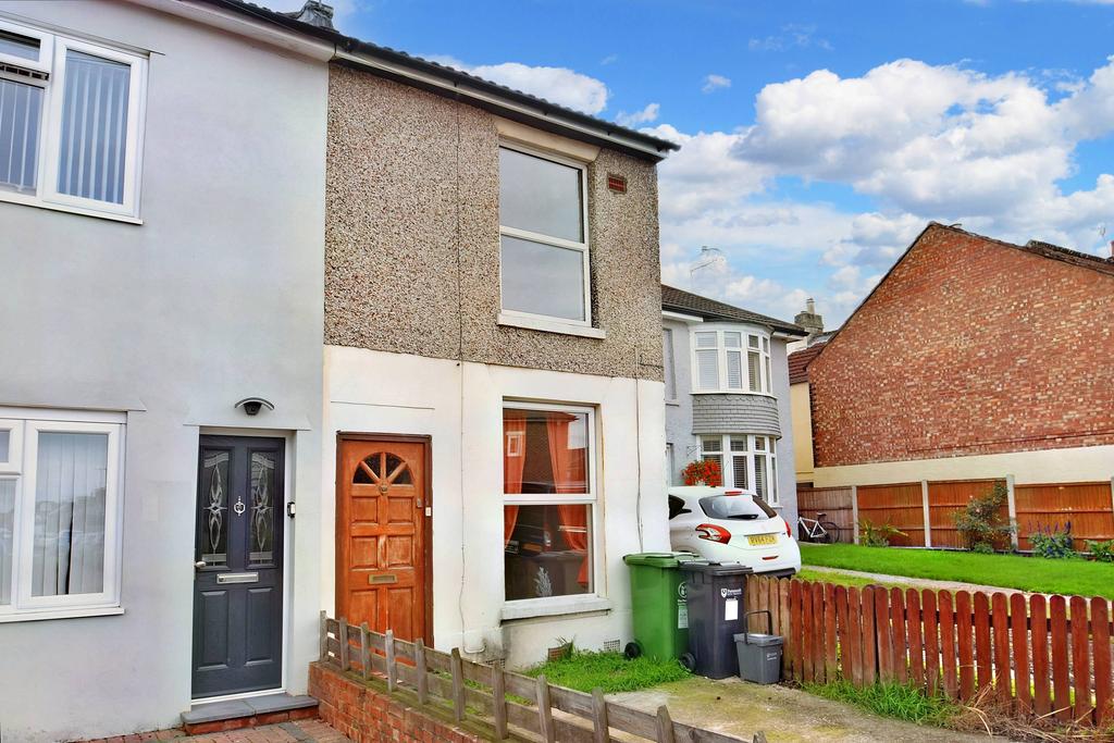 Locksway Road, Southsea PO4 2 bed terraced house £1,000 pcm (£231 pw)