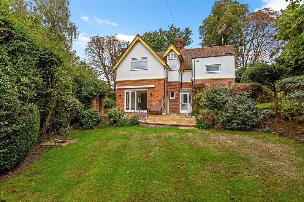 Penketh Drive, Harrow On The Hill... 3 bed detached house £1,400,000