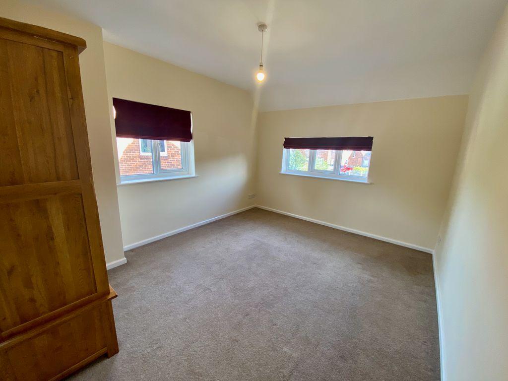 Bedroom 1 (Double)