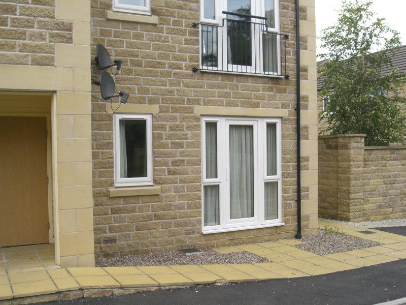 Oaken Royd Croft, Elsecar 2 bed apartment £525 pcm (£121 pw)