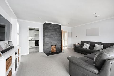 20 Claverham Close, Battle, TN33 0JF