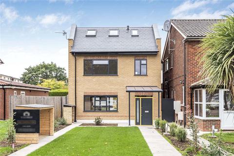 68b Reservoir Road, London, N14 4AX