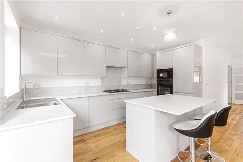 68b Reservoir Road, London, N14 4AX