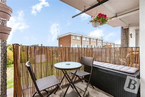 2 bedroom apartment for sale - Victor Court, Hornchurch, RM12